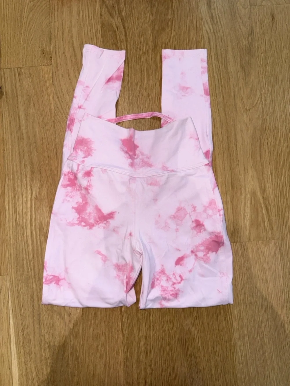 Bombshell Sportswear Pink Tie-Dye Crisscross Sports Bra & Legging Set, S/XS - Picture 6 of 10
